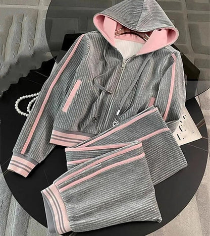 Women’s Hooded Sweatshirt & Jogger Pants 2-Piece Set